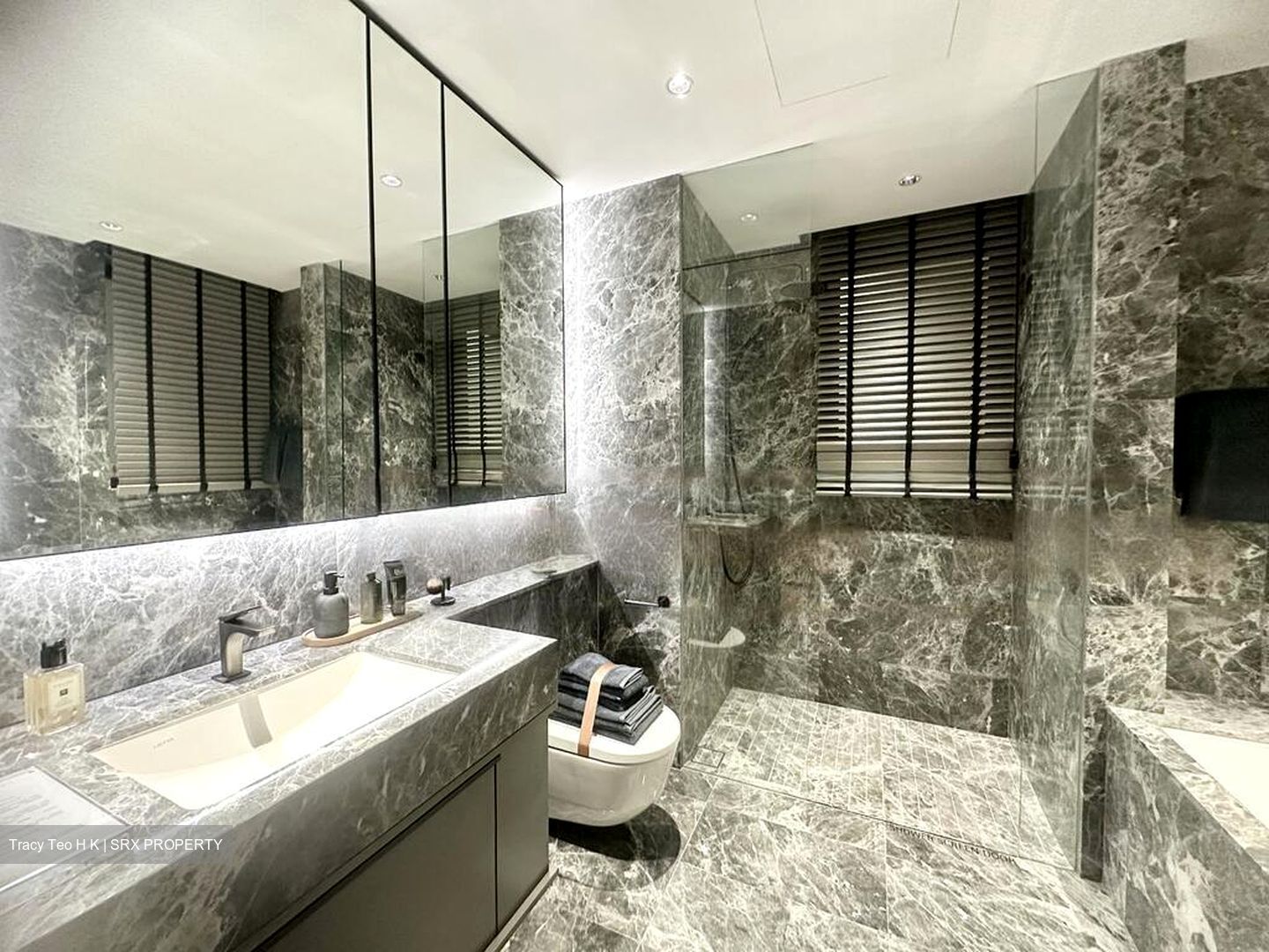 Meyer Road (D15), Condominium #452316801